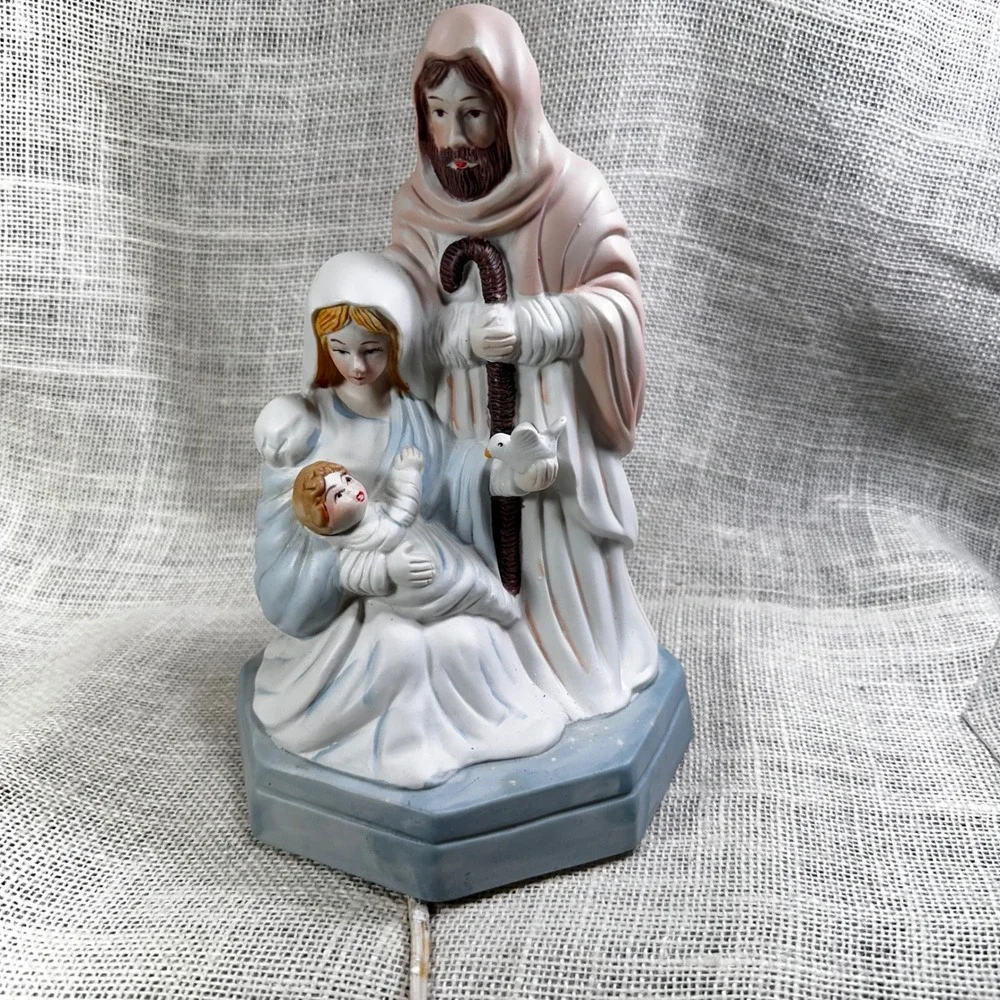 Vintage Lighted Holy Family Nativity Ceramic Lamp Jesus Mary Joseph Taiwan 8in
